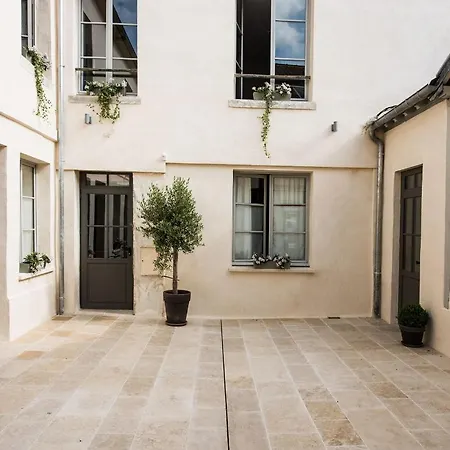 Le Hotel Chantilly