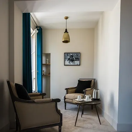 Le Hotel 3*